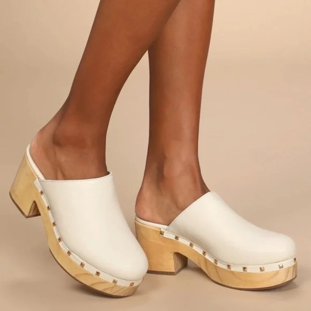 STEVE MADDEN Brooklyn-  W9 - Bone Beige 1.5 Wood Platform Studded Leather Clog